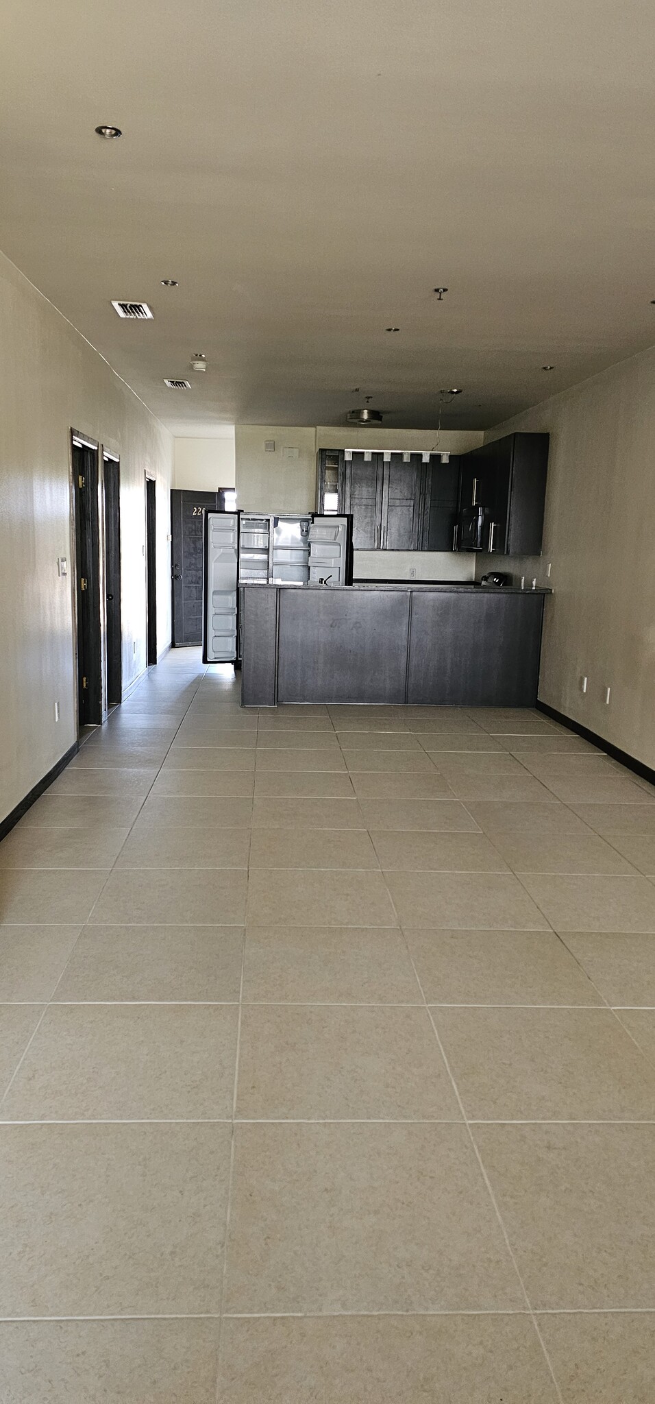 Building Photo - 813 Travis St