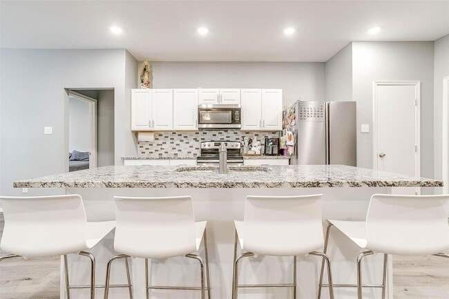 Building Photo - Great 4 Bed, 2 Bath in South Arlington- Mansfield ISD-  76001