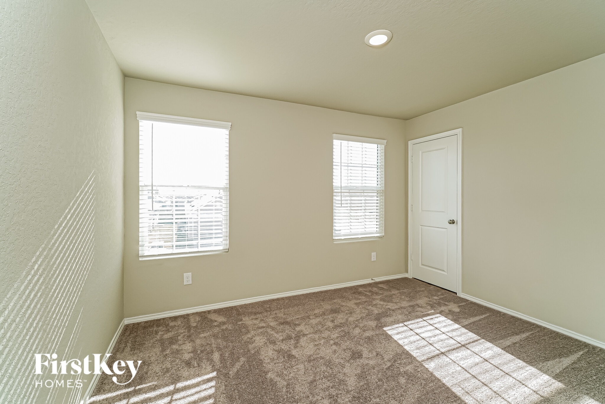 Building Photo - 10707 Prusiner Dr