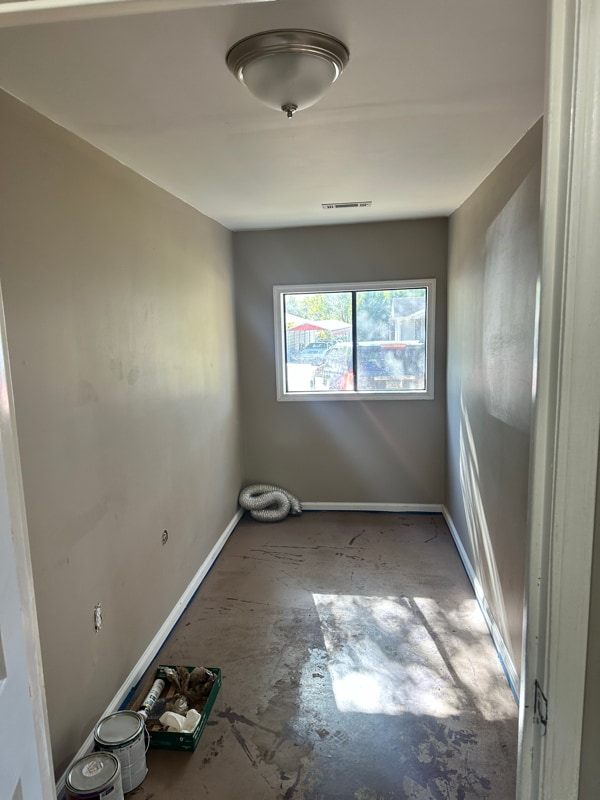 Building Photo - 61 Highland St NE