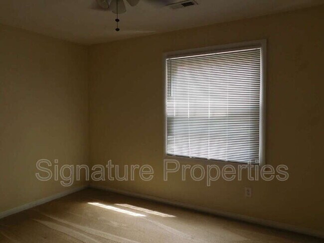 Building Photo - 36 Deerfield Blvd