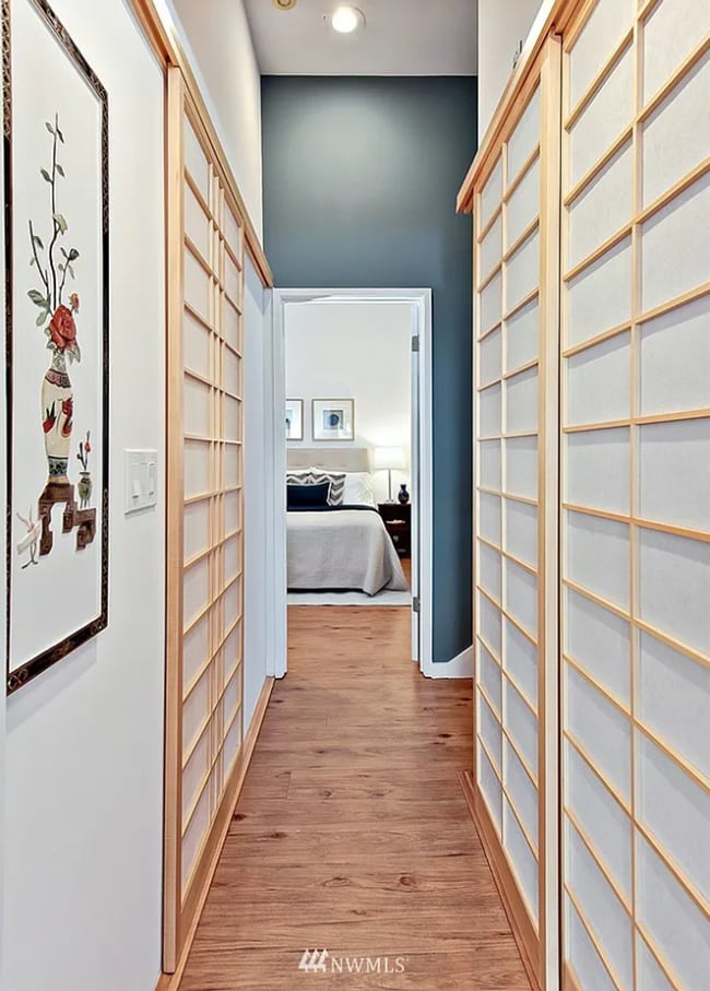 Building Photo - Capitol Hill 2-bedroom Condo