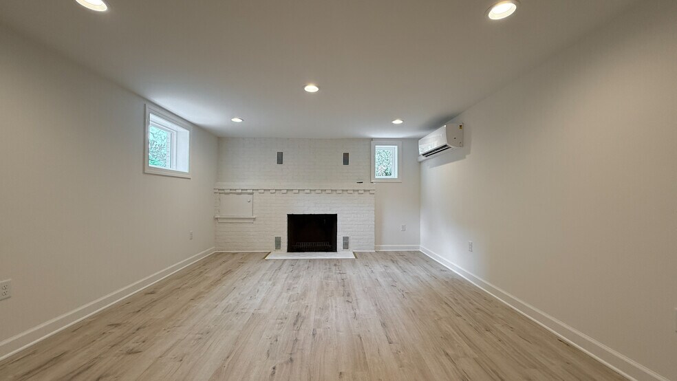 Building Photo - 212 Alderman Rd