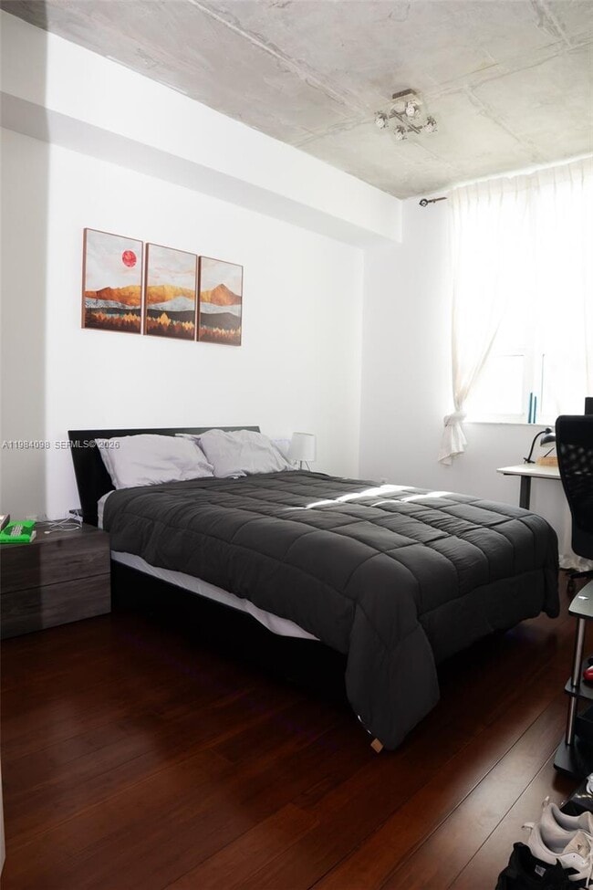 Building Photo - 234 NE 3rd St