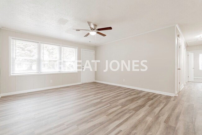 Building Photo - NOW OFFERING HALF OFF THE FIRST FULL MONTH...