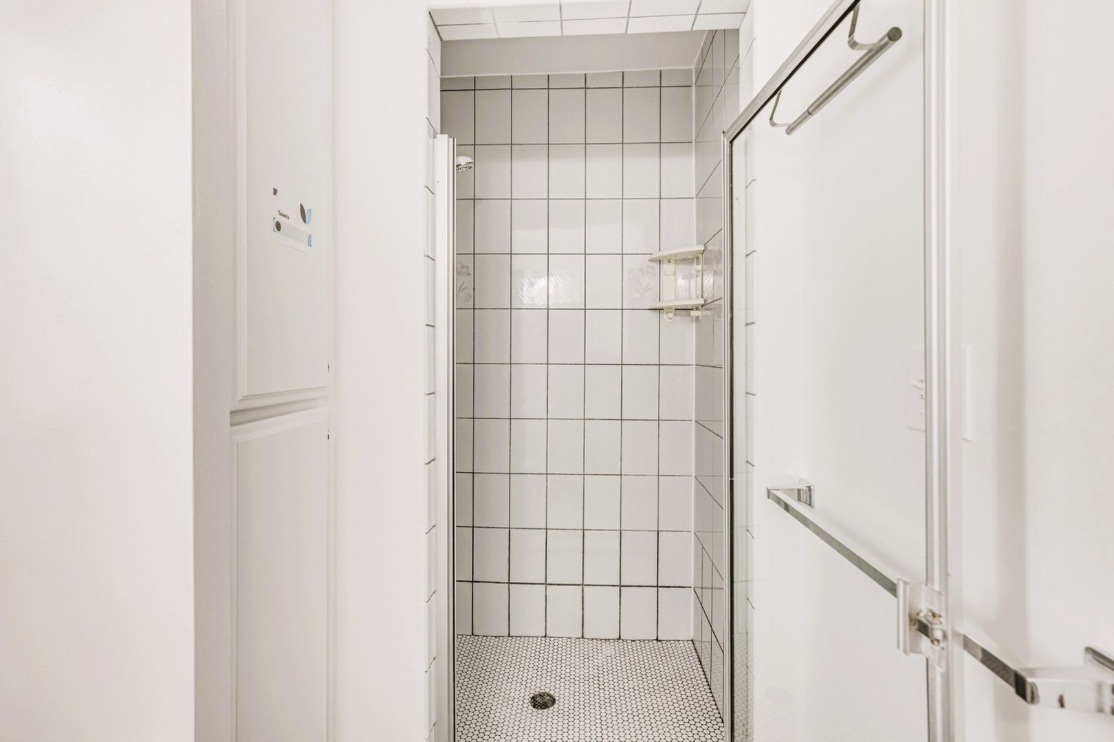 Building Photo - 2854 Rhoades Rd