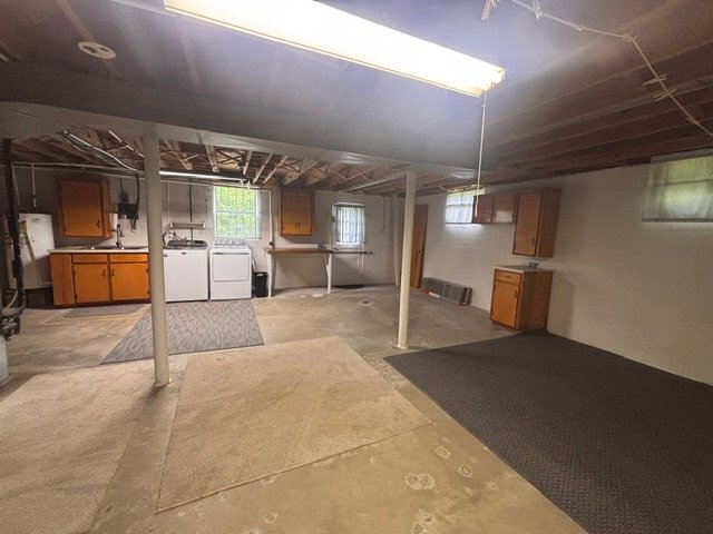 Building Photo - 586 Graceland Dr