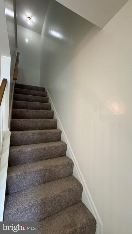 Building Photo - 6762 Ducketts Ln