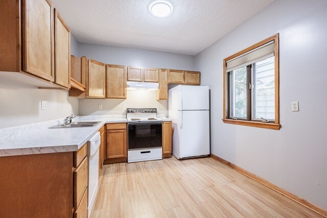 Building Photo - 12 Benton St