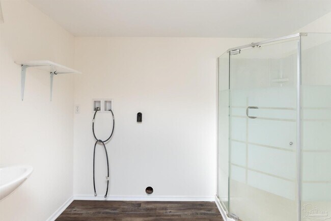 Building Photo - 802 Rue Max St