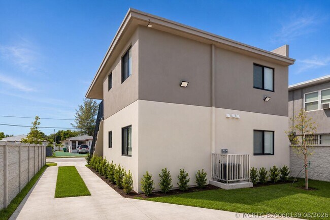Building Photo - 1181 NW 66th St
