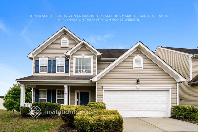 Building Photo - 1631 Eastway Dr