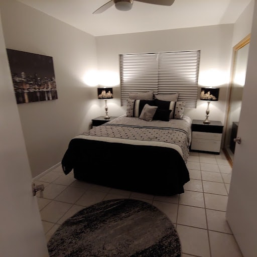 Guest Bedroom - 77402 Preston Trl