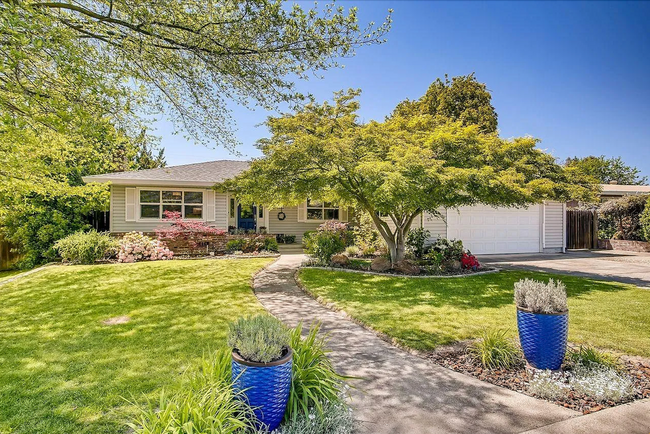 Building Photo - Beautiful Home in Lovely Community