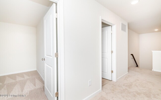 Building Photo - 16904 Aiken Rdg Cir