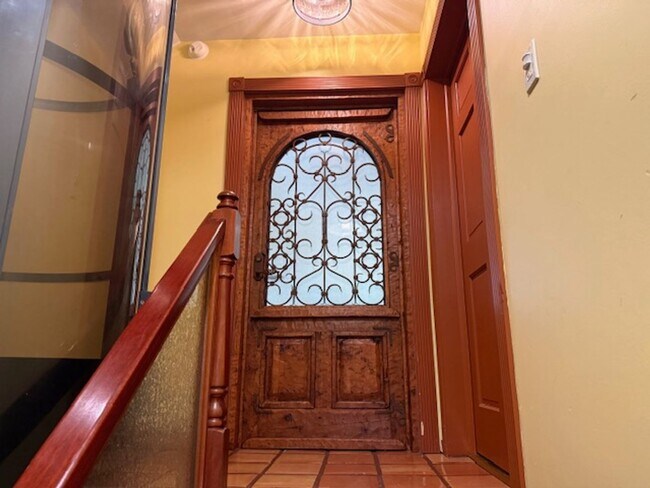 Building Photo - Potomac View