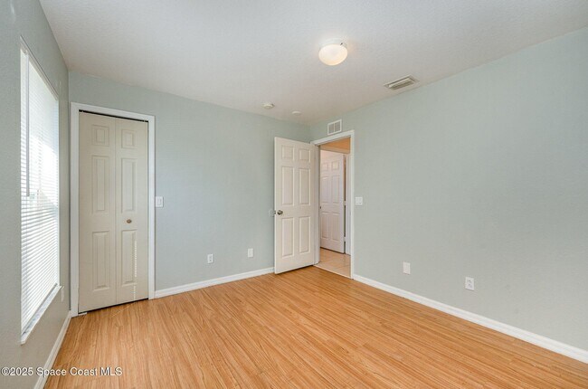 Building Photo - 1066 Quesada St SE