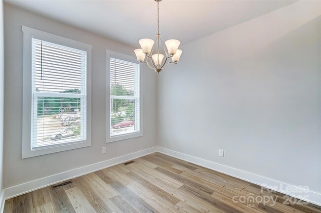 Building Photo - 525 W Tremont Ave