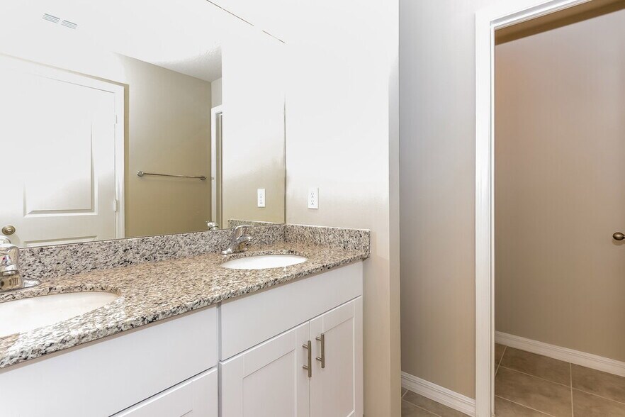 Building Photo - 3533 Joshua Tree St