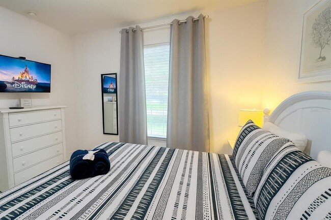 Building Photo - 17521 Placidity Ave