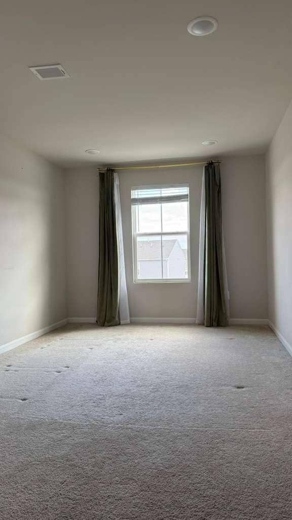 Building Photo - 57 Preening Rd