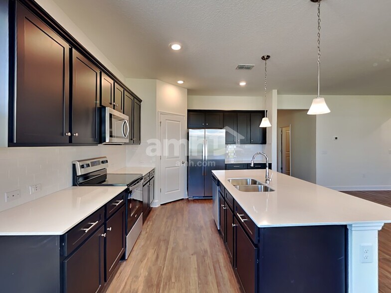 Building Photo - 33889 Widman Way