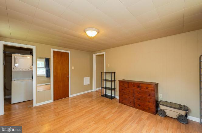 Building Photo - 1007 Church St