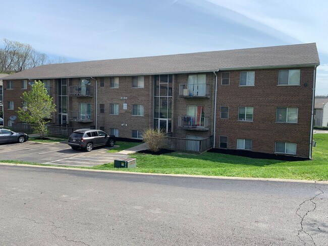 Building Photo - Updated 2 Bedroom Units with w/d hookup in Unit and Central Heat/AC