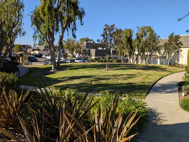 Beautiful landscaped grounds - 19050 Kittridge St