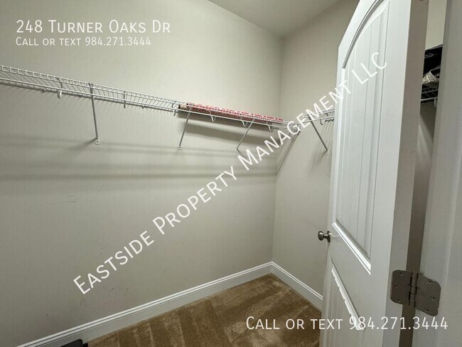 Building Photo - 248 Turner Oaks Dr