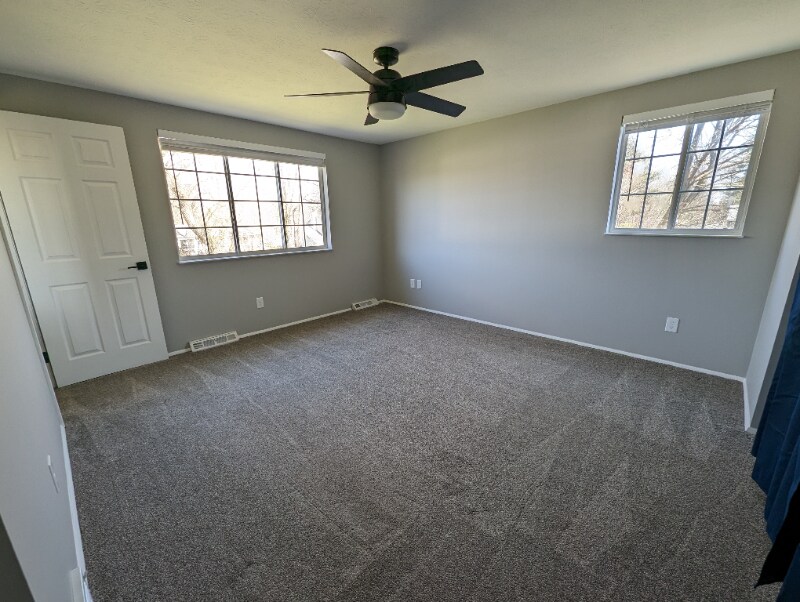 Building Photo - 10106 Ridgewood Dr