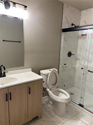 Building Photo - 2815 Hedgerow Dr