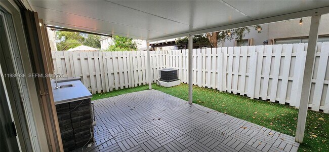 Building Photo - 8909 SW 225th Terrace