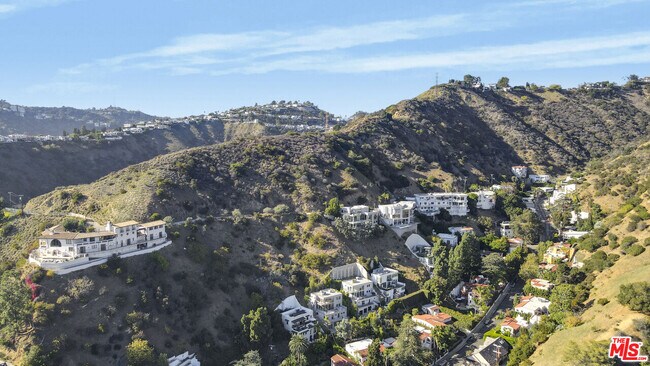 Building Photo - 1929 N Curson Ave