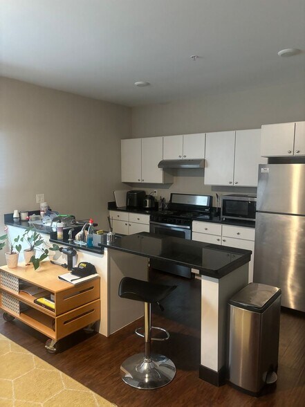 Interior Photo - 5 Lincoln Ave