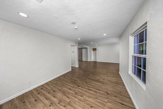 Building Photo - Remodeled Kitchen