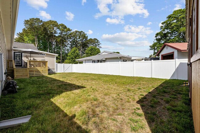 Building Photo - 430 Yaupon Ave