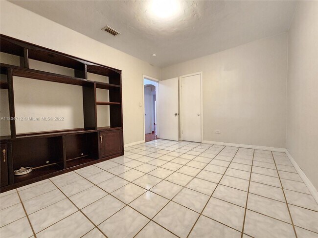 Building Photo - 8295 NE 3rd Ave  1 Miami Fl 33138