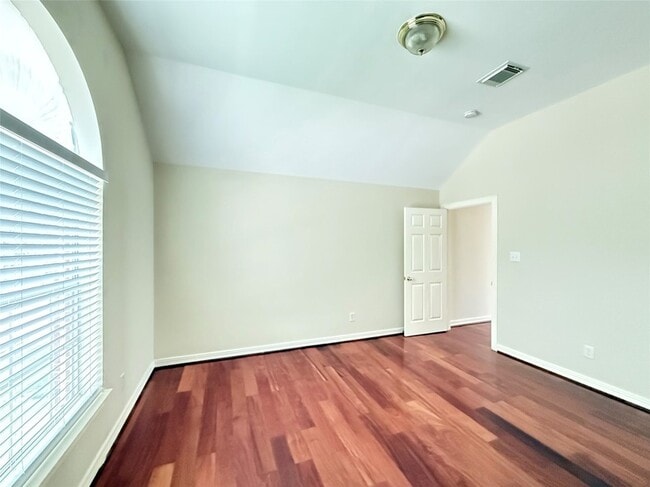 Building Photo - 4707 Gladesdale Park Ln