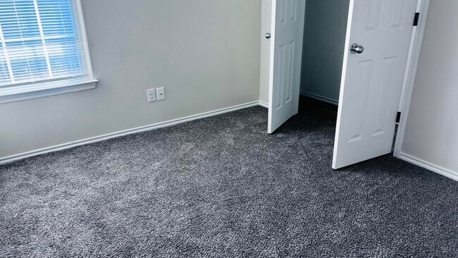 Building Photo - 8903 Terrell Ave