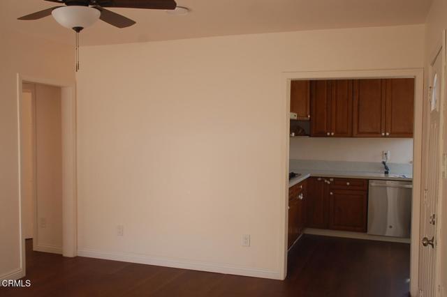 Building Photo - 125 S Primrose Ave