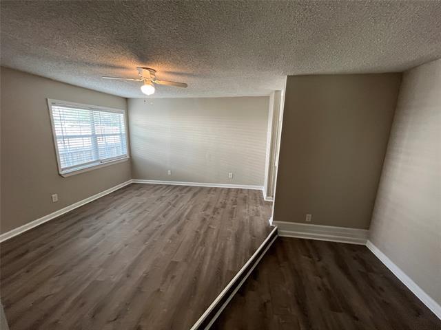 Building Photo - 10 Merrie Cir