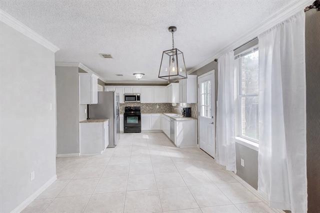 Building Photo - 3601 McClintick Rd