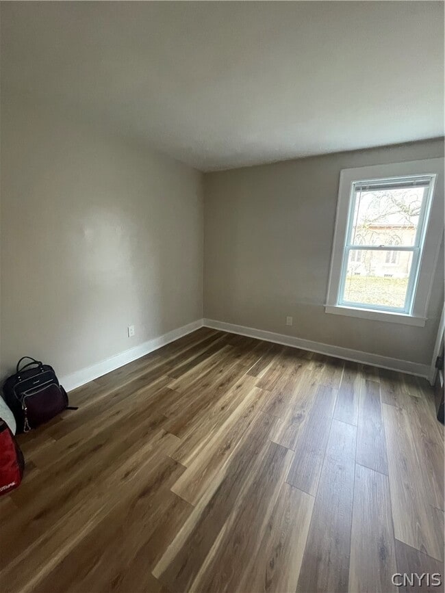 Building Photo - 60 Oswego St