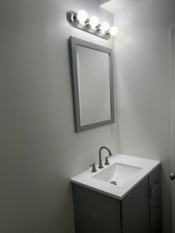 Building Photo - 346 Madison Ave