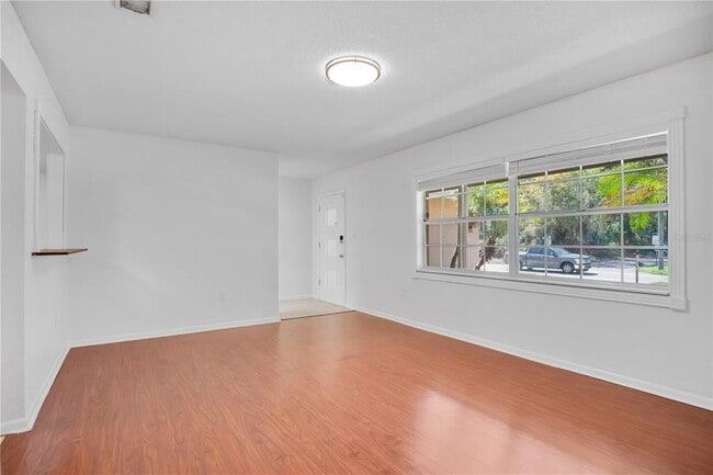 Building Photo - 4521 Conway Gardens Rd