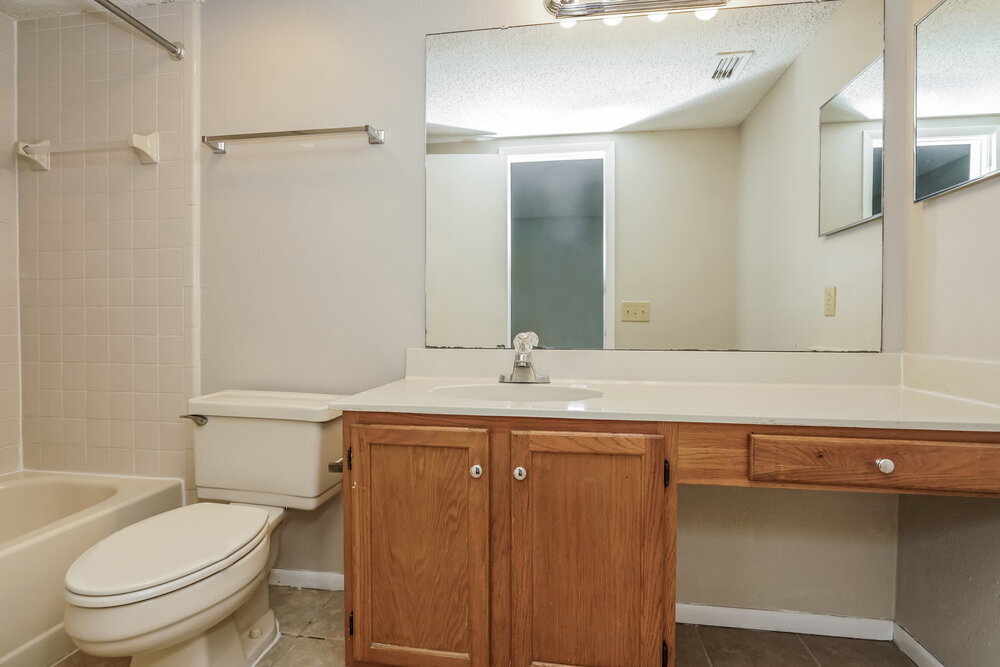 Building Photo - 3581 S St Lucie Dr