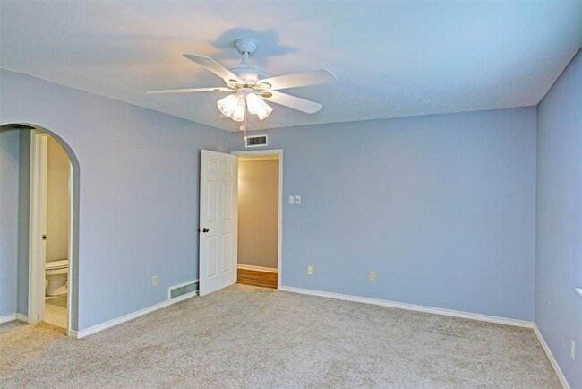 Building Photo - 17910 Navajo Trail Dr