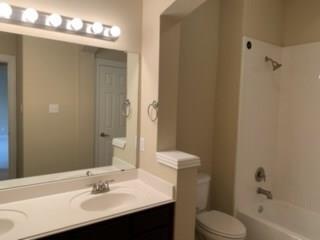 Building Photo - 434 W La Villita Blvd