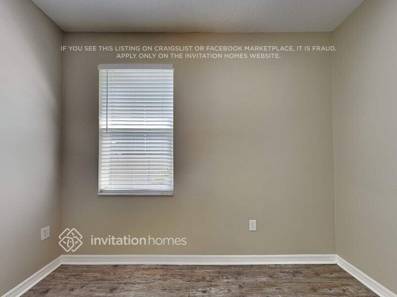 Building Photo - 498 Woodford Dr